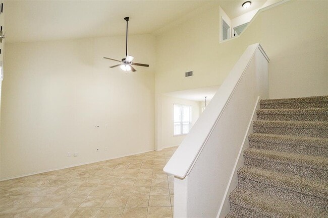 Photo - 317 Noddy Rd