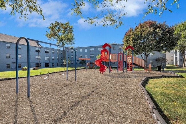 Photo - Brookland Manor