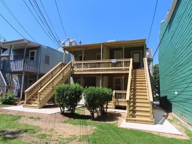 Photo - 1048 Northampton St Unidad #2