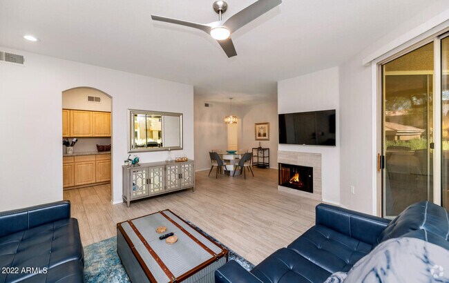 Building Photo - 1411 E Orangewood Ave Unit 107 Rental