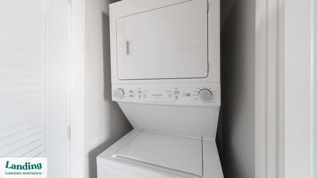 Photo - 4611 N Broadway Unidad 225