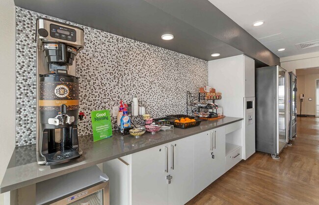 Furnished Studio-Miami - Airport - Doral - 25th Street