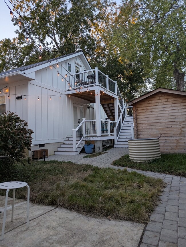 Photo - 3302 Delaware Ave