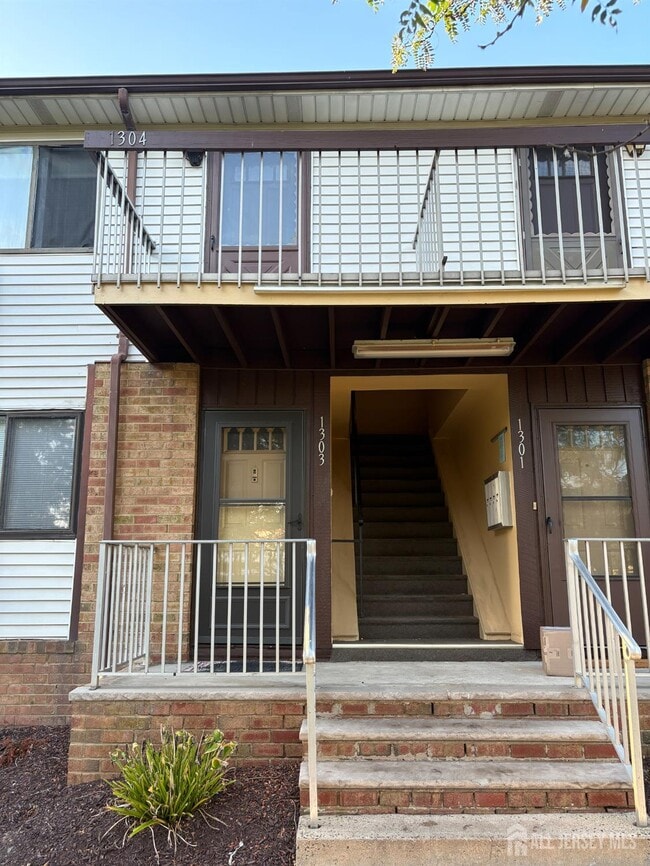 Building Photo - 1304 Cricket Ln Rental