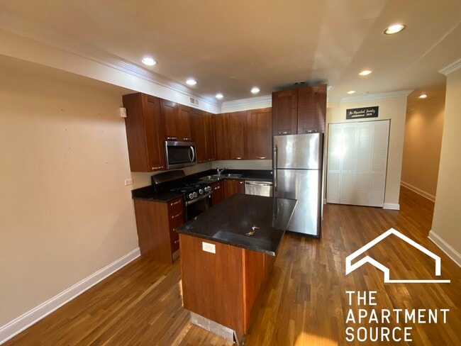 Photo - 6949 N Oakley Ave Unit 3