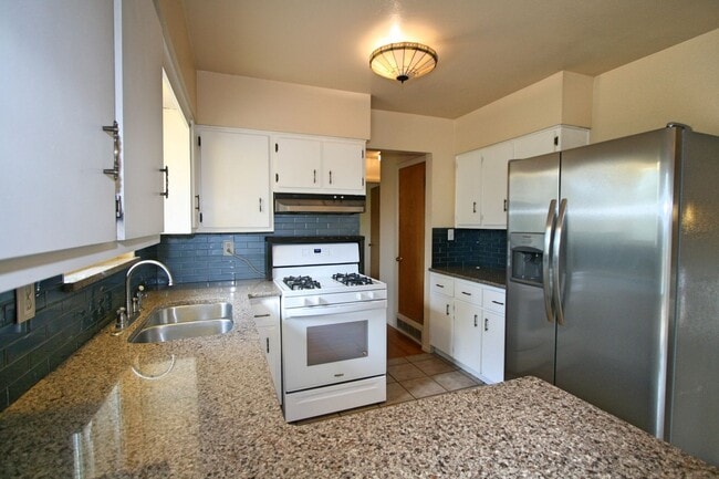Photo - 3 Bedroom Split Level Home Available in South Colorado Springs!
