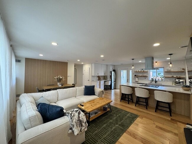 Photo - 2380 Walce Dr