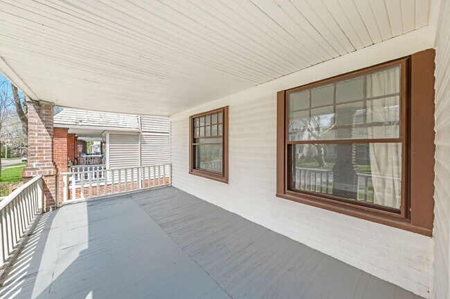 Photo - 1695 Glenmont Rd Unit 1695 Glenmont Lower
