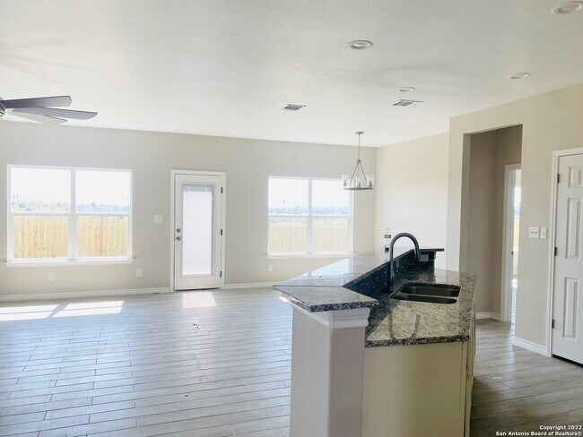 Photo - 13508 Cranbrook