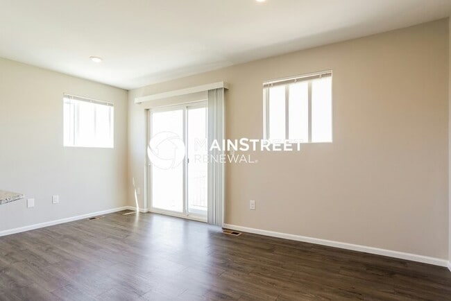 Photo - 3 Bedroom Pet-Friendly Home in Denver, CO with Main Street Renewal