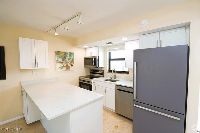 Building Photo - 1023 Anglers Cove Unit E502 Rental