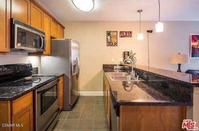 Photo - 10982 Roebling Ave