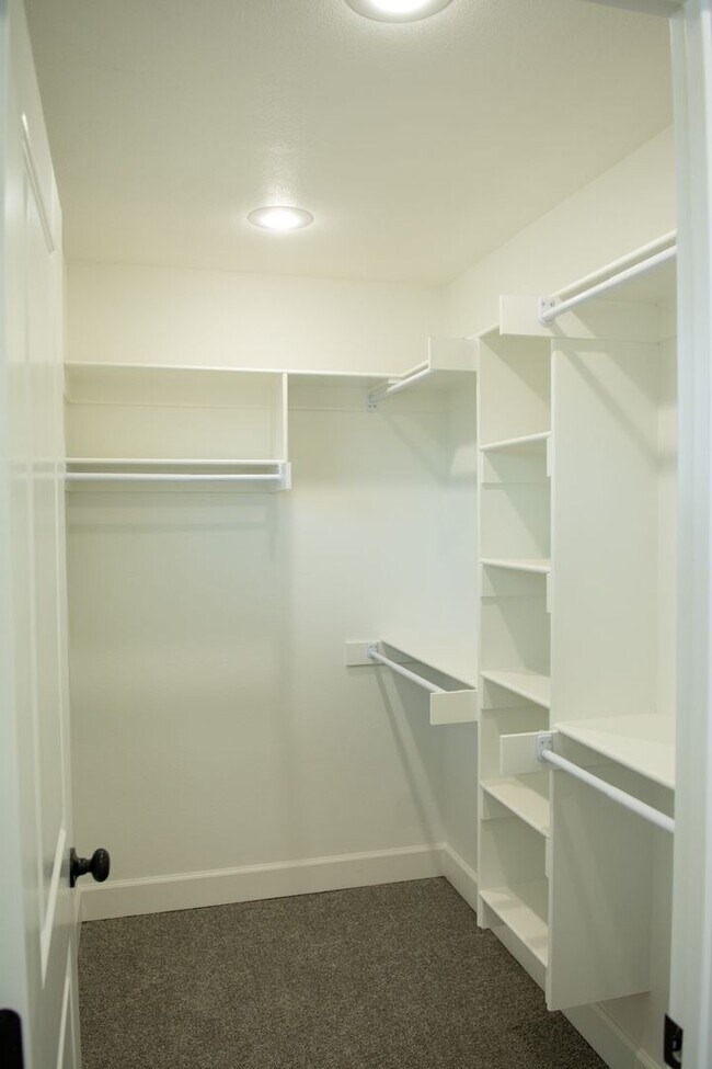 Photo - Newer Townhouse in the heart of West Fork !