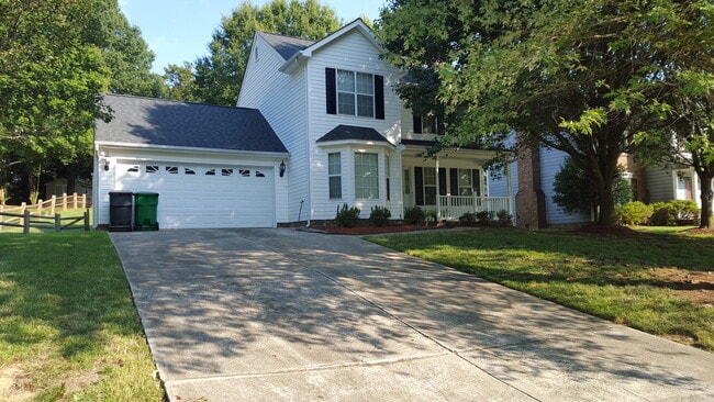 3 Bedroom, 2 Car Garage in Ridgewood - 3 Bedroom, 2 Car Garage in Ridgewood House