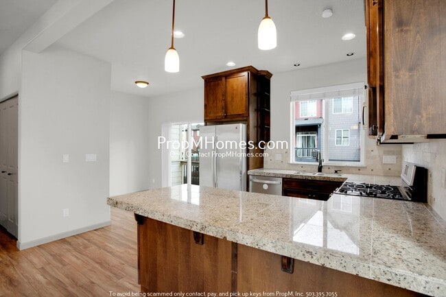Photo - Gorgeous Four Bedroom Townhome in Orenco!