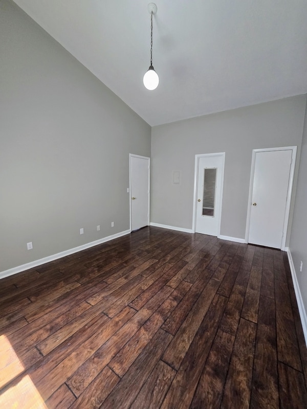 Photo - 3703 Squaw Valley Dr SW