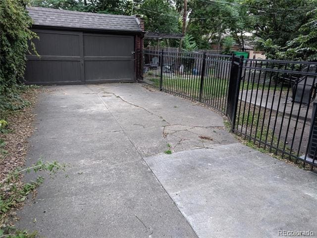 Photo - 1425 Dexter St