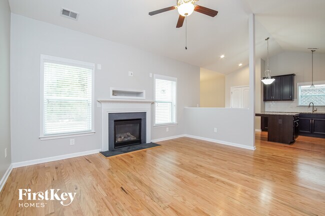 214 Lakemont Dr