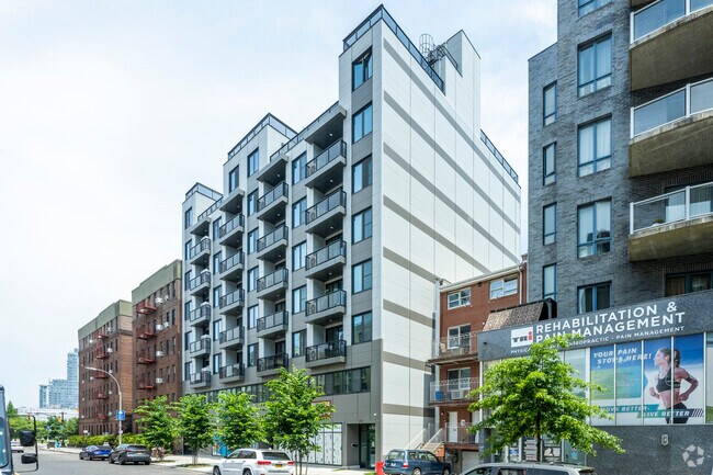 15 West End Ave - The Bayview Condominium