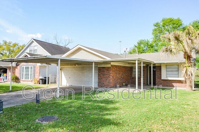 Photo - 327 Overbluff St House