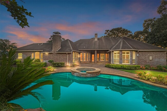 Photo - 19309 Whispering Grove E