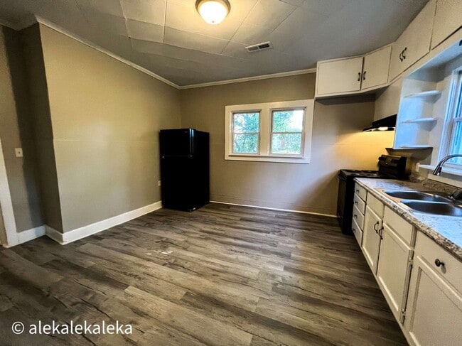 Photo - 715 Fisher Ferry St