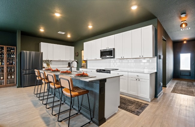 Photo - 808 Riviera Ct