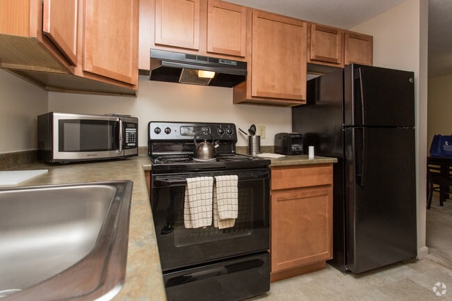 PRINCETON PLACE APARTMENTS