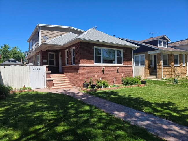 Photo - 4174 W Nelson St House