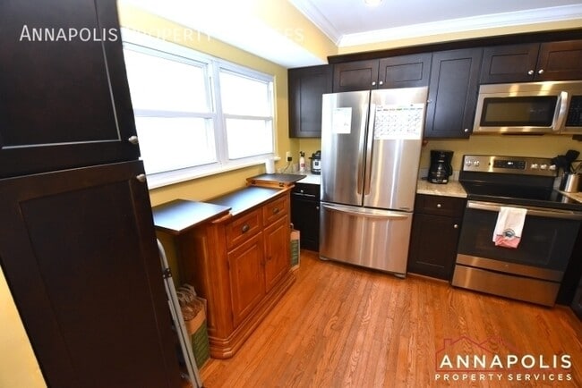 Photo - 957 Highpoint Dr