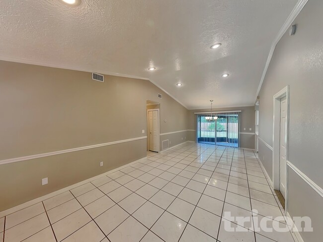 Photo - 477 Sundown Trail