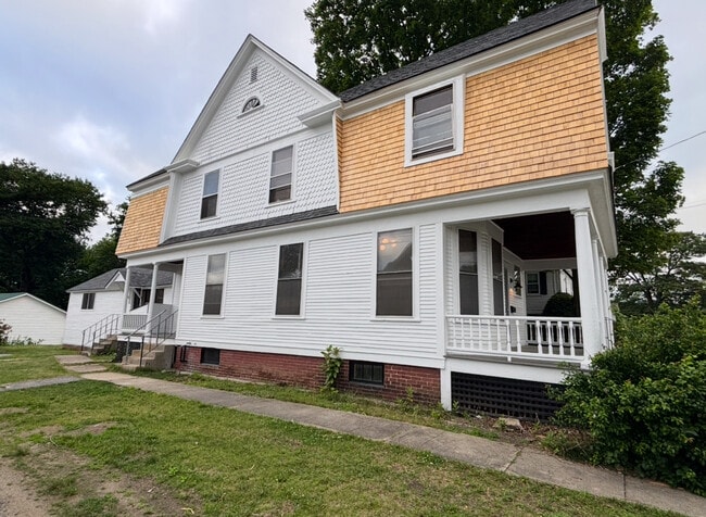 242 Washington St