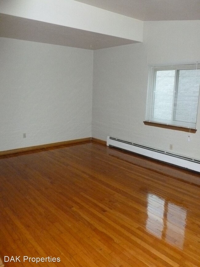 Photo - 1112 E Knapp St