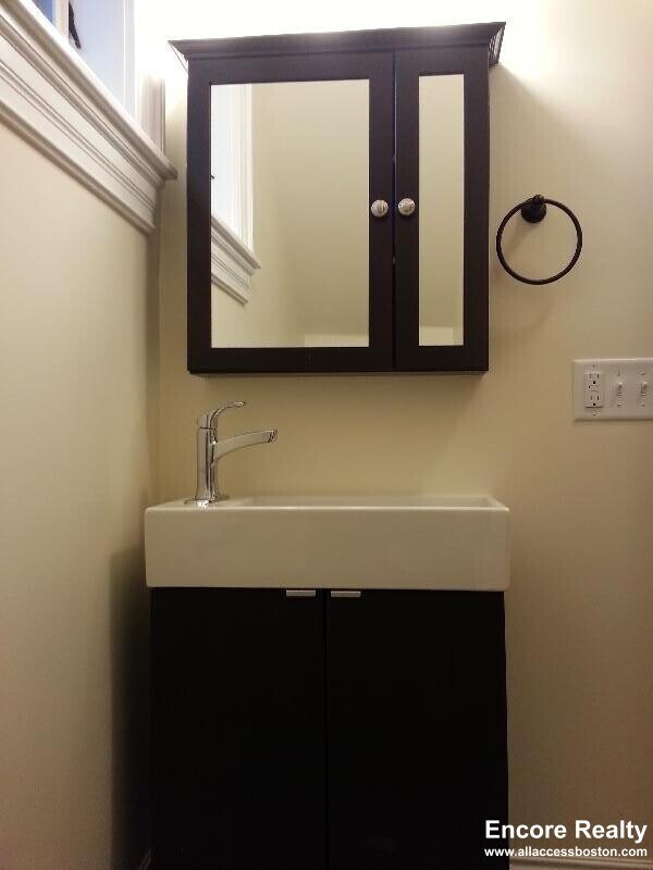 Photo - 84 Linden St Unit 8