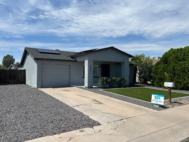 Photo - 3507 E Claire Dr