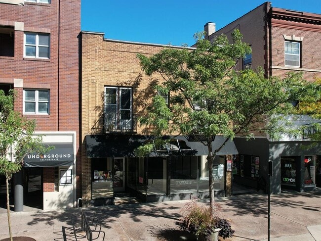 Photo - 528 State St