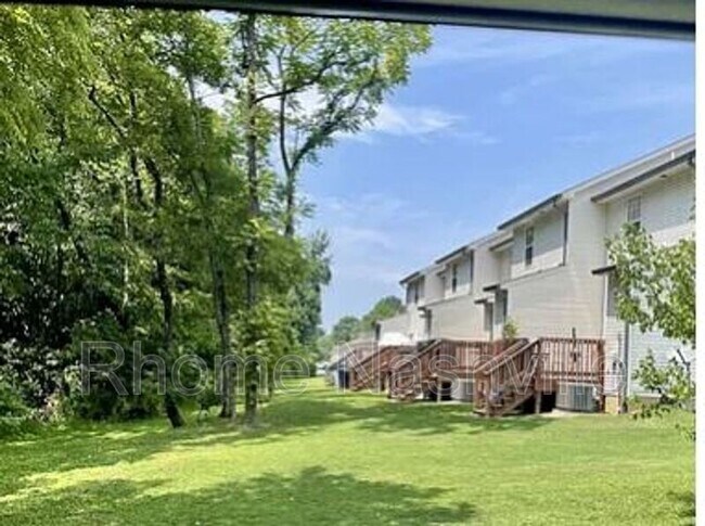 Photo - 401 Caldwell Dr Unit 5