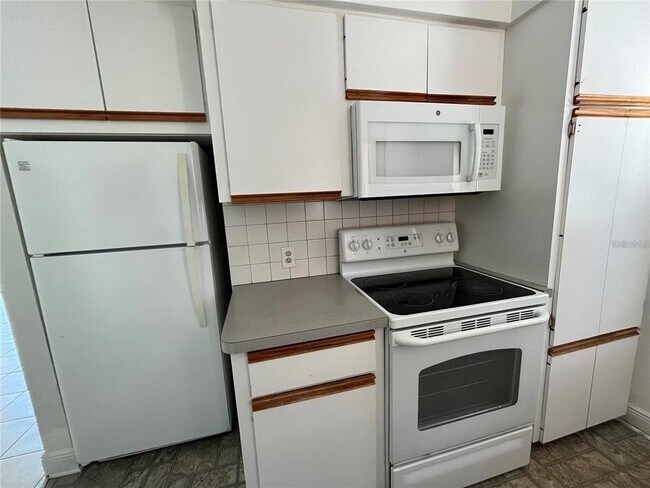 Photo - 3842 Hawkeye Cir
