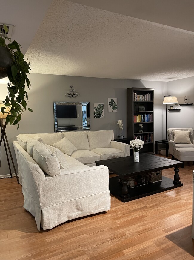 Photo - 11818 Breton Ct #11 Unit 11818 Breton CT.