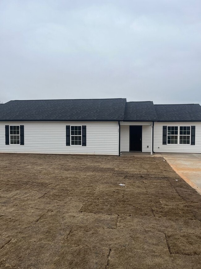 Building Photo - 494 State Rd S-42-2289