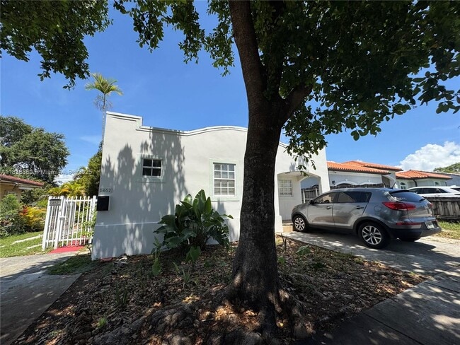 Photo - 1462 SW 19th Ave Apartment