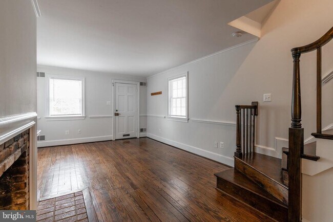 Photo - 511 Wilkes St