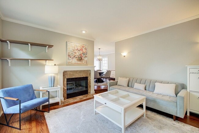 Photo - 5Bd/3.5Ba Newcastle House