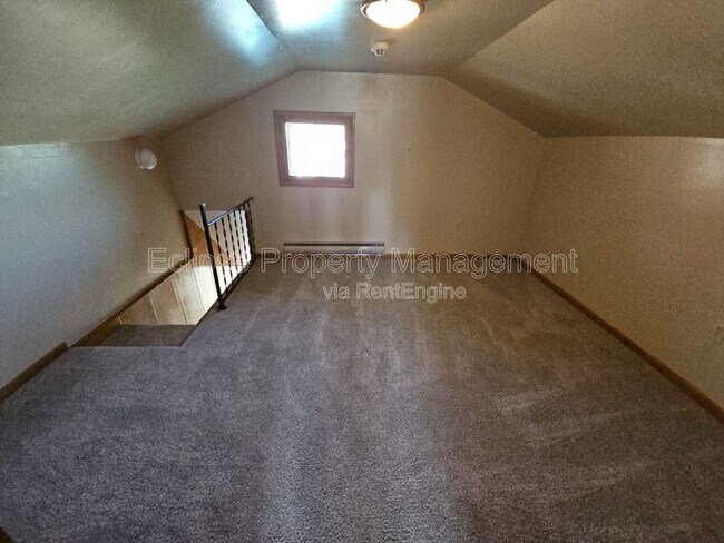 Photo - 427 Madison St