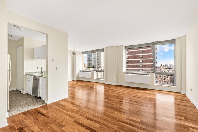 Photo - 1965 Broadway Condo