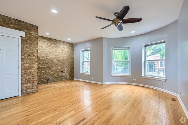Building Photo - 4736 S St Lawrence Ave Unit 1S Rental