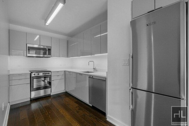 Photo - 5 AVENUE Unit 15K