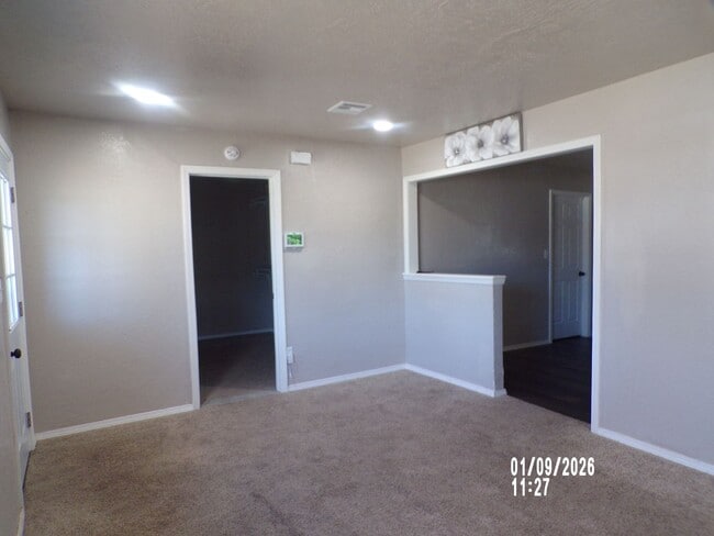 Photo - Very nice spacious home, located in the Country Club West area!