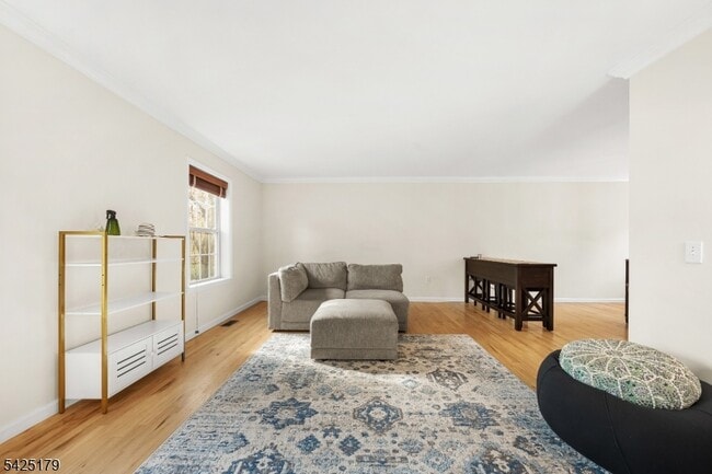 Photo - 112 Peapack Rd