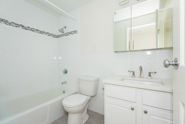 Photo - 3 Stonehill Dr Apartment Unit #1H